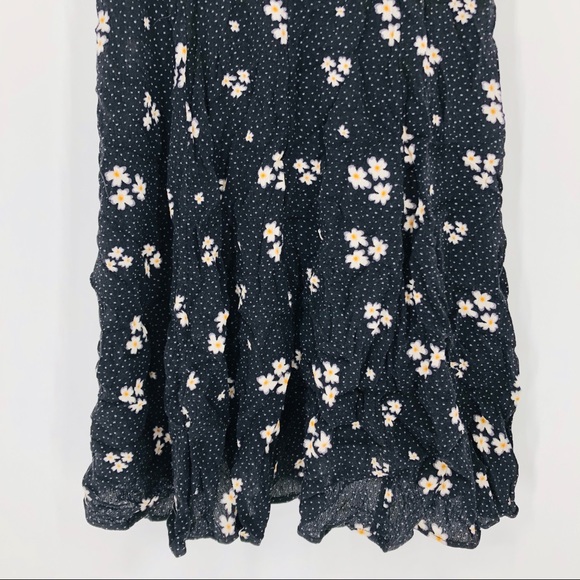 American Eagles Outfitters Daisy Strappy Dress - Picture 9 of 13